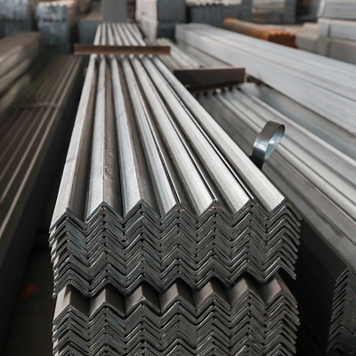 A3 Q235 galvanizó el ángulo de acero L forma la construcción igual 50*50m m