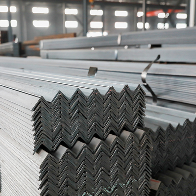 El cinc pintó el perfil laminado en caliente galvanizado Q235 0.8m m de las barras de aceros del ángulo