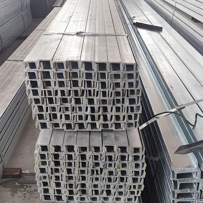 Galvanizado en caliente Canal de acero estructural Viga en U Varilla de acero 16 Calibre