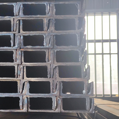 Galvanizado en caliente Canal de acero estructural Viga en U Varilla de acero 16 Calibre