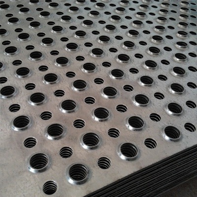 ASTM 304 perforó la placa laminada en caliente inoxidable de la hoja de acero alrededor del agujero 10m m