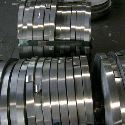 La tira de acero inoxidable del rollo caliente arrolla 201 el uso 2000m m de 202 industrias