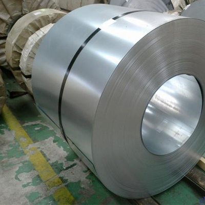 Z100 Z275 galvanizó la bobina laminada en caliente de la bobina G60 DX51D Sae 1006 de acero de la tira
