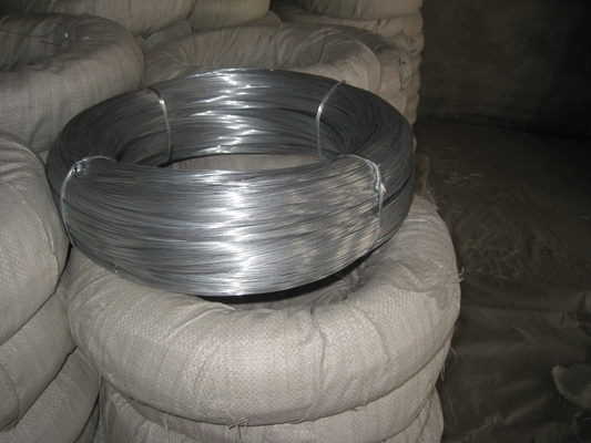 Cuerda de alambre de acero galvanizada sumergida caliente Q195 SAE1008 para la fabricación del clavo