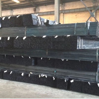 ERW galvanizó longitud cuadrada del tubo sección de acero galvanizada 95 pulgadas de la caja