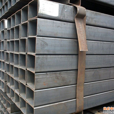 La sección de acero negra los 5.8m de la caja de ASTM OD 600m m galvanizó el tubo del cuadrado